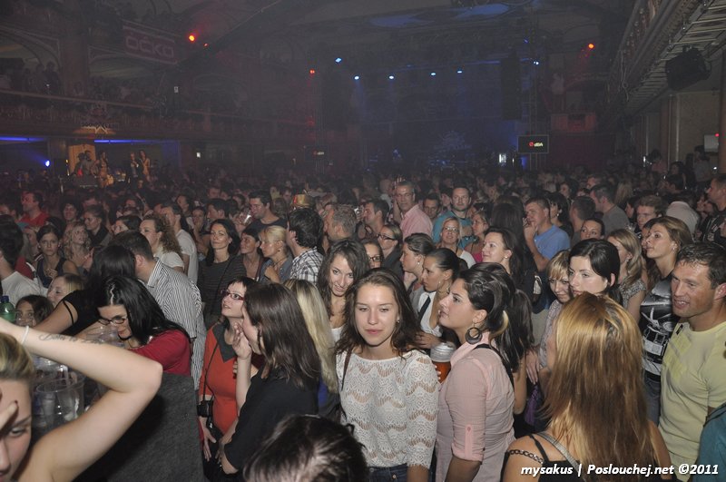 RED BULL SOUNDCLASH   VOL. II - Pátek 21. 10. 2011